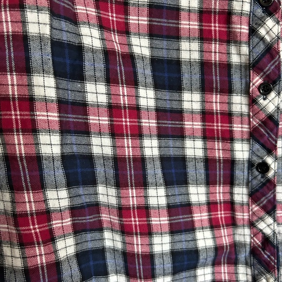 Sandra Ingrish plaid flannel button up blouse size medium petite - Picture 2 of 8